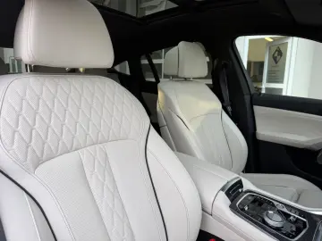 BMW X6 30 d xDrive M Sport Sky Luft