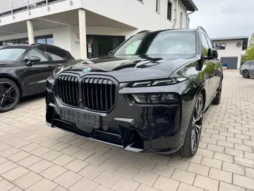 BMW xDrive 40d M Sport Sky L Integral AHK Massage 23