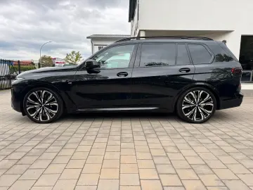 BMW xDrive 40d M Sport Sky L Integral AHK Massage 23