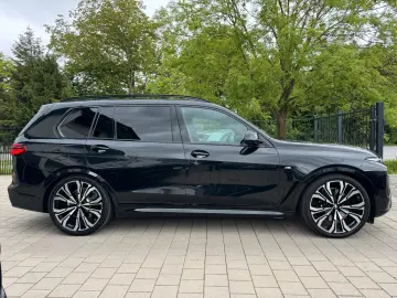 BMW xDrive 40d M Sport Sky L Integral AHK Massage 23