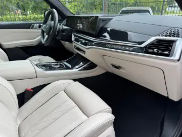 BMW xDrive 40d M Sport Sky L Integral AHK Massage 23
