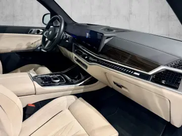 BMW X7 M60 i Softclose