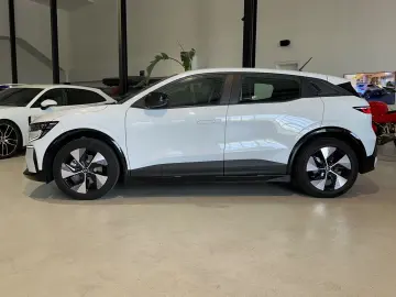 RENAULT Megane E-TECH Techno 220  2XVerfügbar ACC Kam.