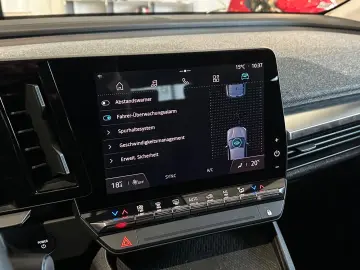 RENAULT Megane E-TECH Techno 220  2XVerfügbar ACC Kam.