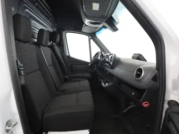 MERCEDES-BENZ Sprinter 317 CDI Kasten Hoch Standard Pro Navi