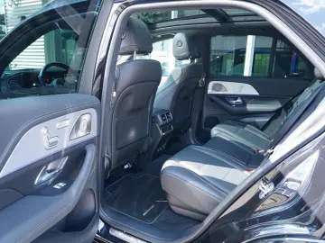 MERCEDES-BENZ GLE 300 d 4M 3xAMG 7-SITZE 360  AIRMAT…