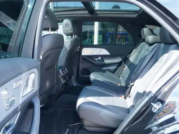 MERCEDES-BENZ GLE 300 d 4M 3xAMG 7-SITZE 360  AIRMAT…