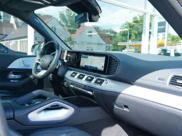 MERCEDES-BENZ GLE 300 d 4M 3xAMG 7-SITZE 360  AIRMAT…