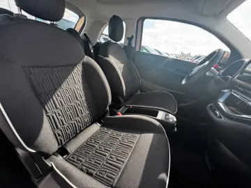 FIAT 500e  Große Batterie Carplay Schnellladefunktion