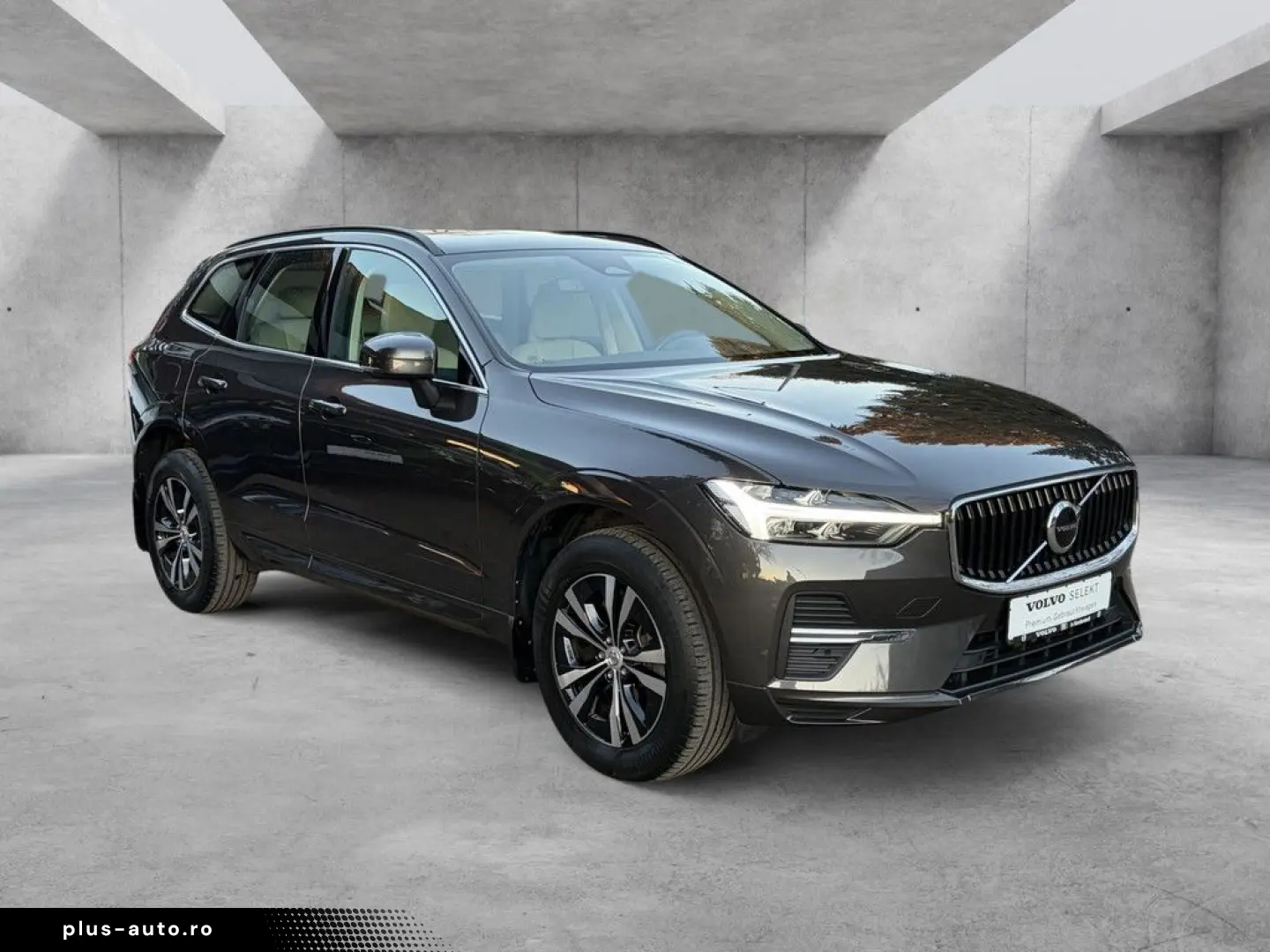 VOLVO XC60 B4 AWD Momentum Pro LEDER   GOOGLE MAPS   K