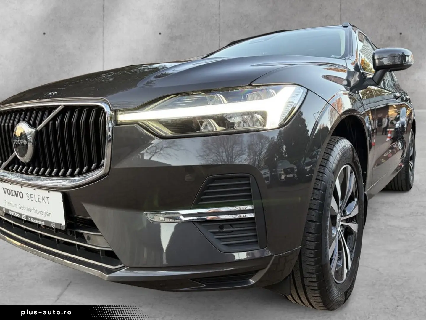 VOLVO XC60 B4 AWD Momentum Pro LEDER   GOOGLE MAPS   K