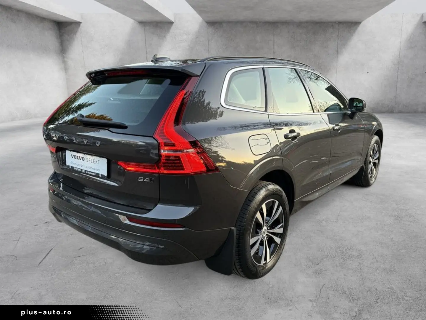 VOLVO XC60 B4 AWD Momentum Pro LEDER   GOOGLE MAPS   K