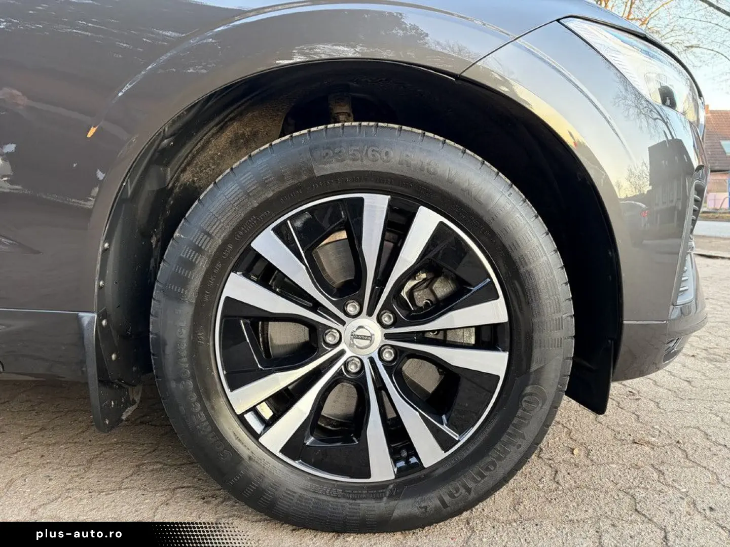 VOLVO XC60 B4 AWD Momentum Pro LEDER   GOOGLE MAPS   K