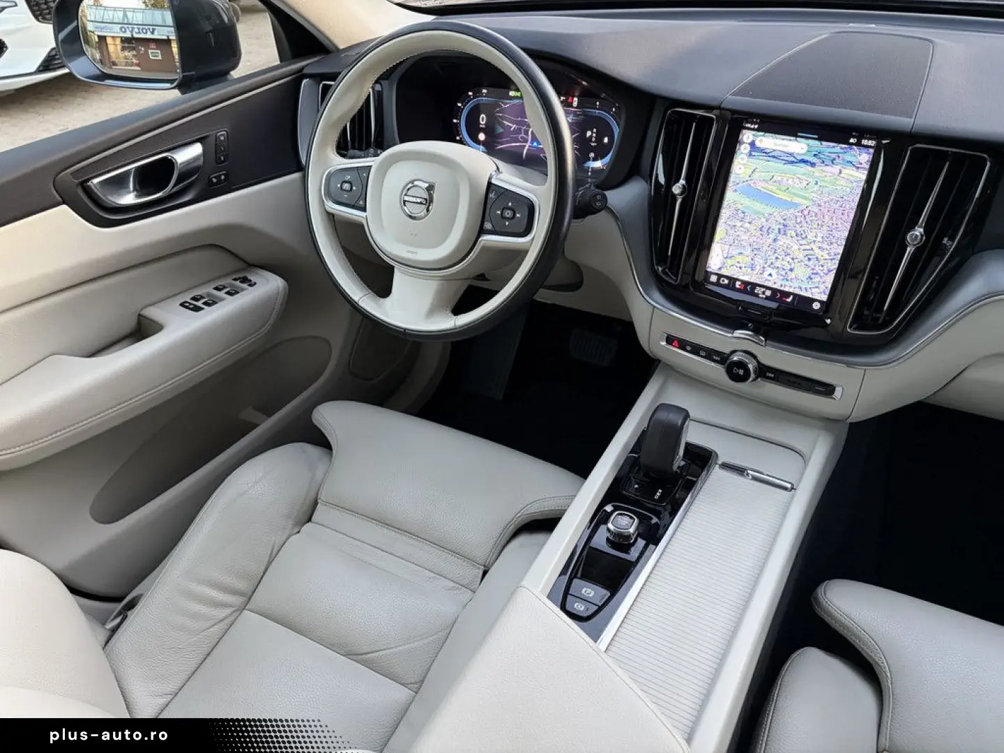 VOLVO XC60 B4 AWD Momentum Pro LEDER   GOOGLE MAPS   K