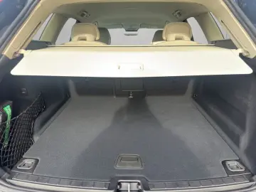 VOLVO XC60 B5 AWD Aut Leder-Beige Voll-LED 19'&…