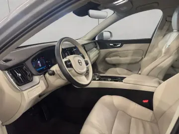 VOLVO XC60 B5 B AWD Core