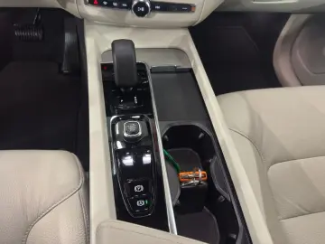 VOLVO XC60 B5 B AWD Core