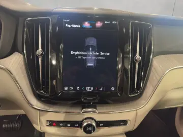 VOLVO XC60 B5 B AWD Core