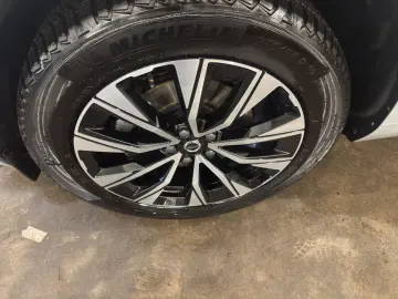 VOLVO XC60 B5 B AWD Core