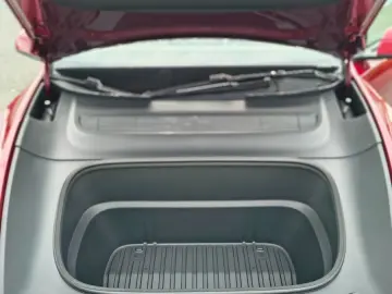 TESLA Model Y Long Range AWD MwSt. Tesla Gar. Weiß