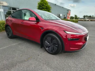 TESLA Model Y Long Range AWD MwSt. Tesla Gar. Weiß