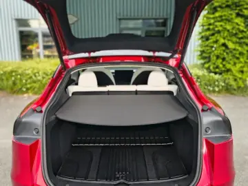 TESLA Model Y Long Range AWD MwSt. Tesla Gar. Weiß