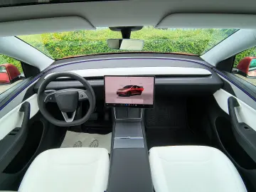 TESLA Model Y Long Range AWD MwSt. Tesla Gar. Weiß