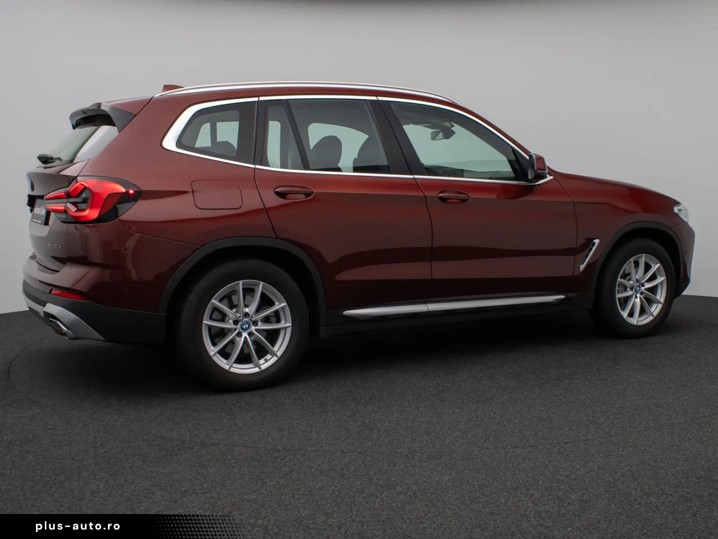 BMW X3 xD30e Kamera HUD DAB AHK Sport Komfort Leder