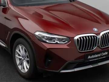 BMW X3 xD30e Kamera HUD DAB AHK Sport Komfort Leder