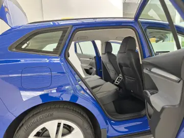 SKODA Enyaq 60 Loft Wärmepumpe Rückfahrkamera LED