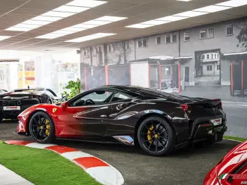 FERRARI 488 Pista   ORIGINALTY IN ITS PUREST FORM