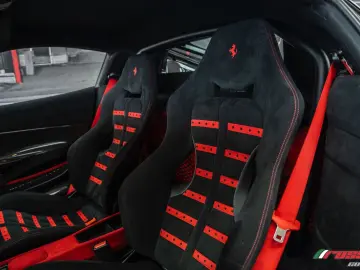 FERRARI 488 Pista   ORIGINALTY IN ITS PUREST FORM