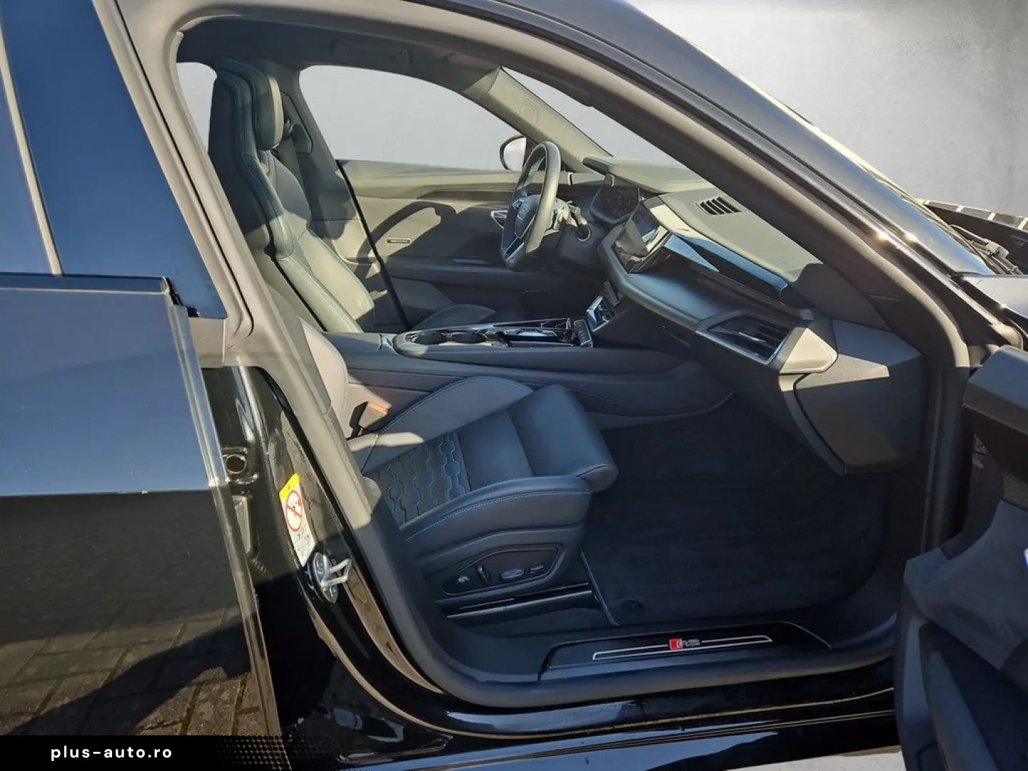 AUDI RS e-tron GT quattro  SOH 94% Matrix Pano HuD