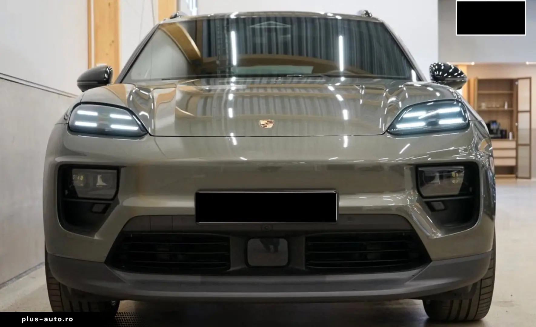 PORSCHE Macan Electric 4 PANO SPORT CHRONO PAKET