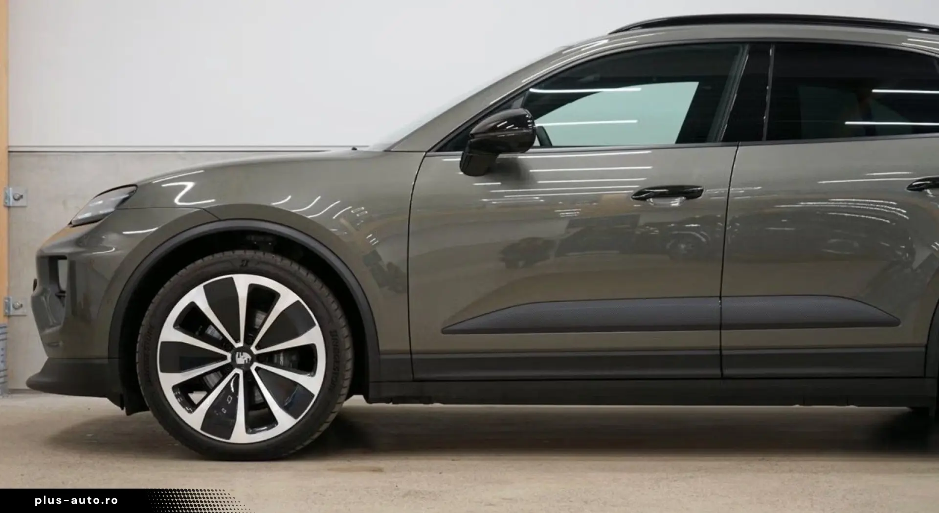 PORSCHE Macan Electric 4 PANO SPORT CHRONO PAKET