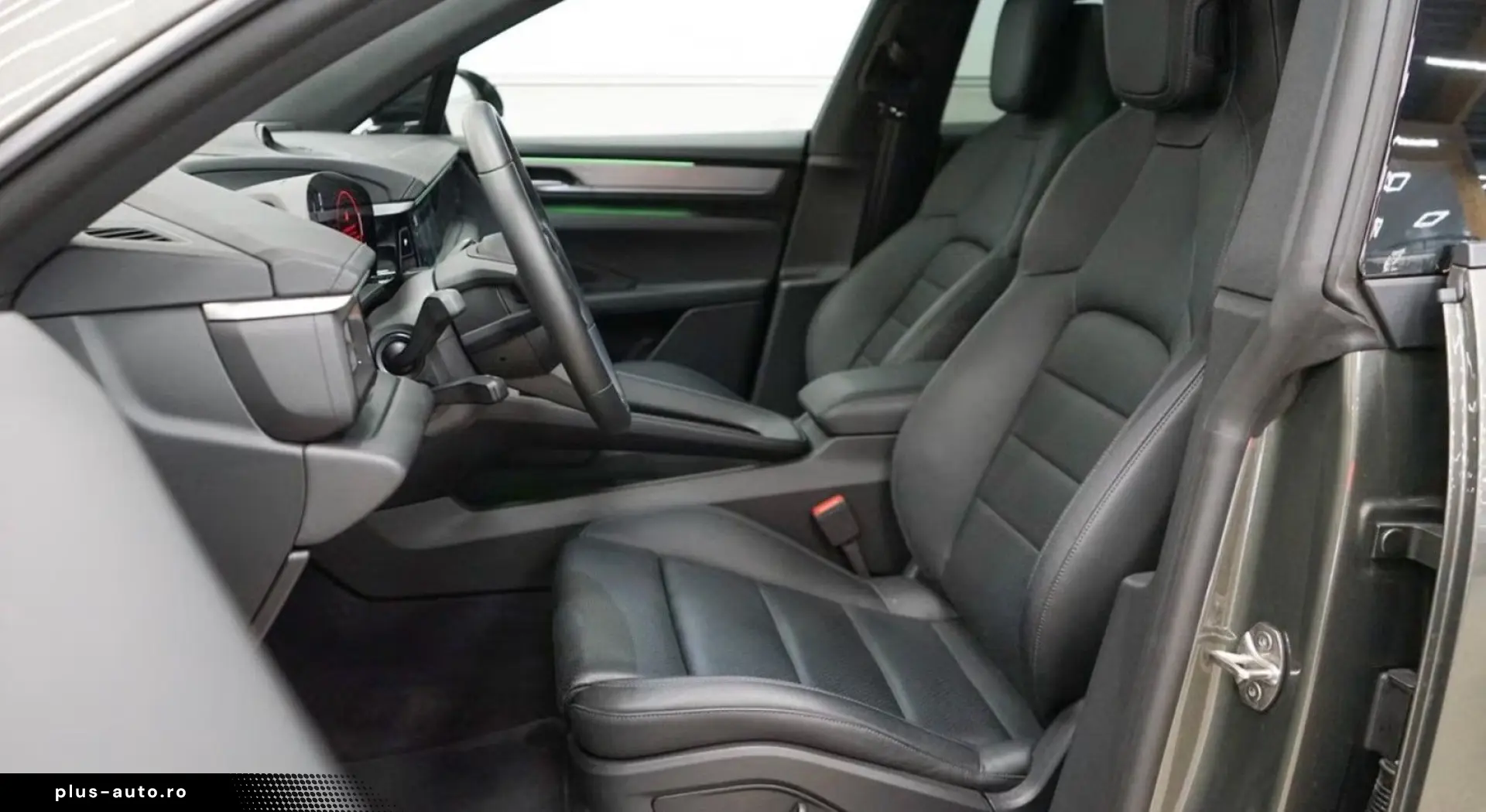 PORSCHE Macan Electric 4 PANO SPORT CHRONO PAKET