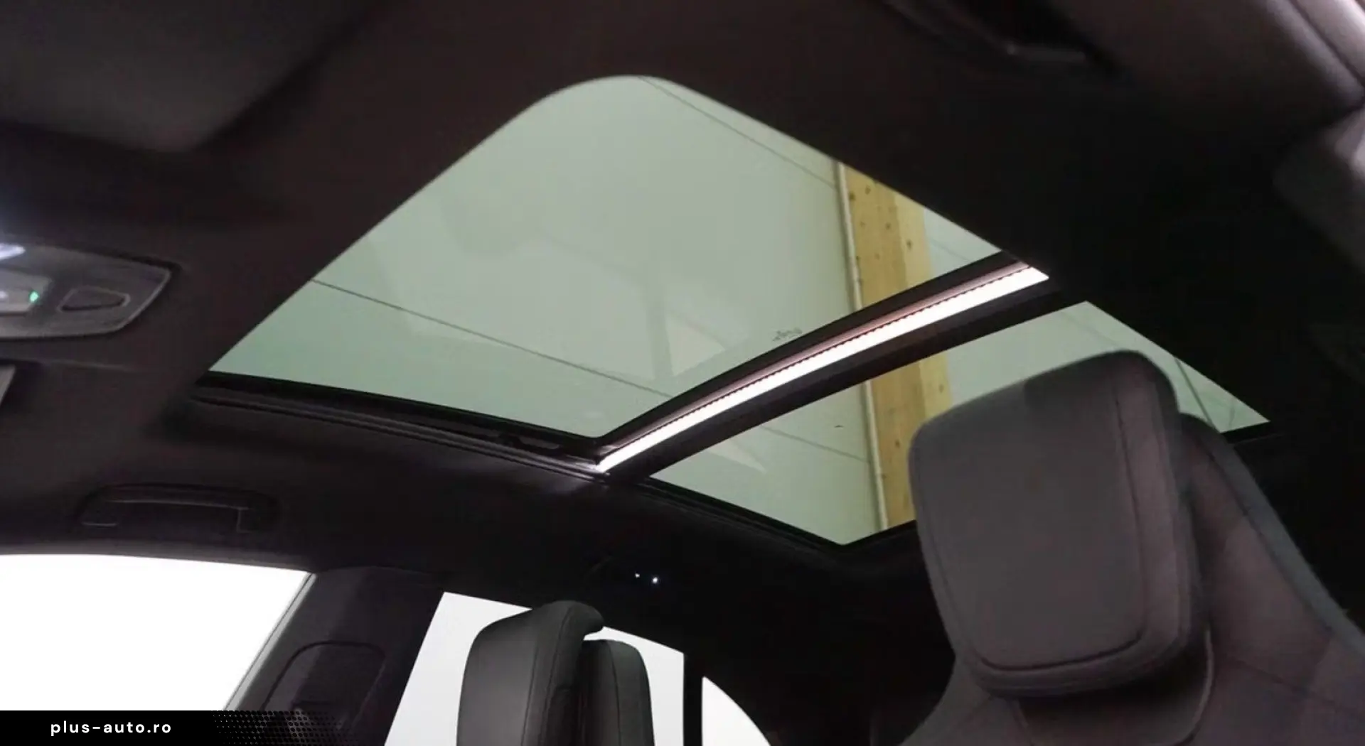 PORSCHE Macan Electric 4 PANO SPORT CHRONO PAKET