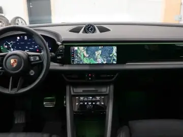 PORSCHE Macan Electric 4 PANO SPORT CHRONO PAKET