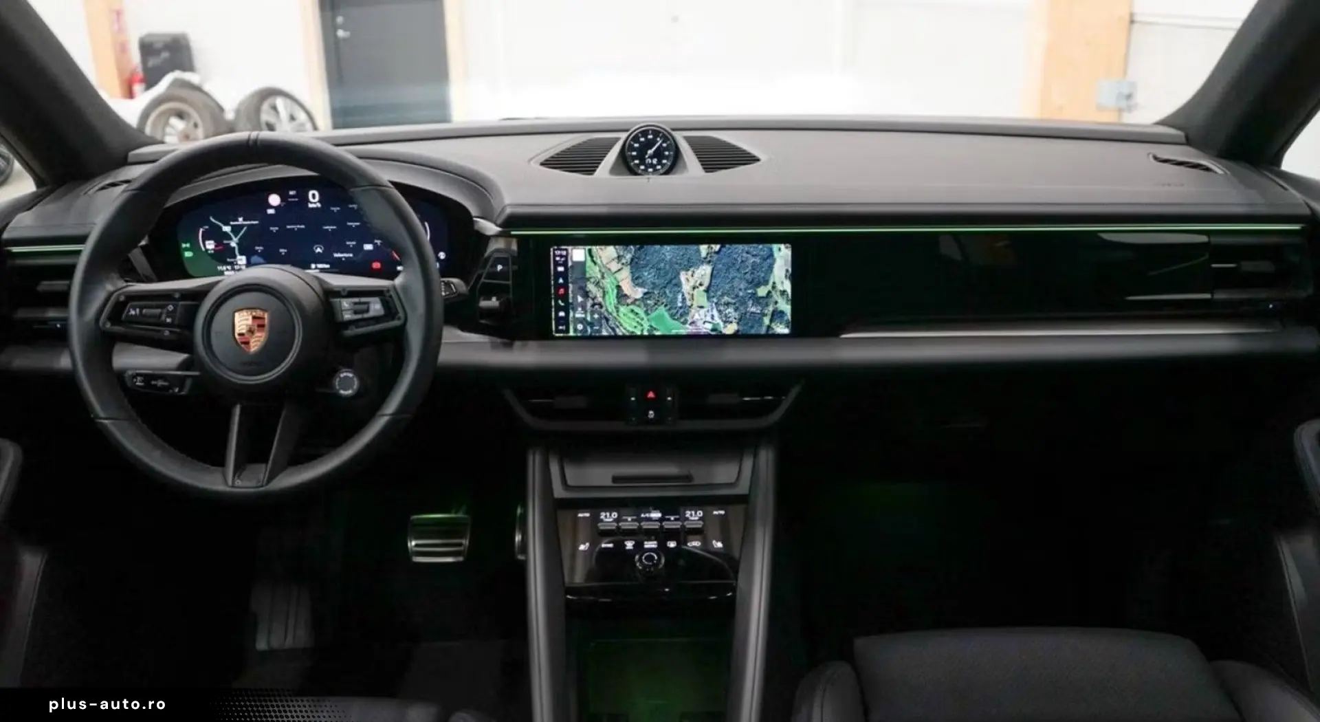 PORSCHE Macan Electric 4 PANO SPORT CHRONO PAKET