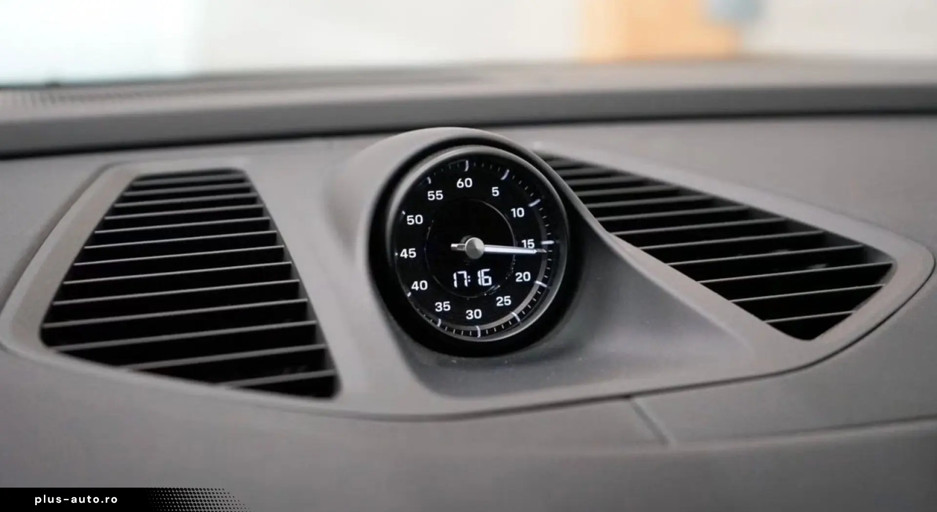 PORSCHE Macan Electric 4 PANO SPORT CHRONO PAKET
