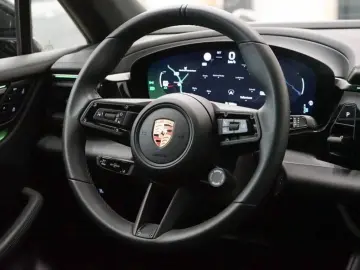 PORSCHE Macan Electric 4 PANO SPORT CHRONO PAKET