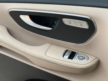 MERCEDES-BENZ V 300 AVANTGARDE AMG LANG STANDHEIZUNG…