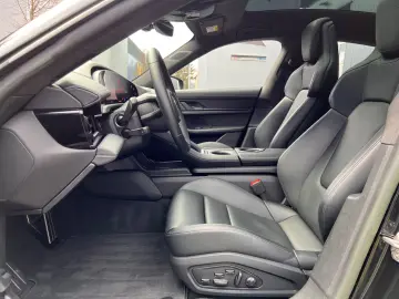 PORSCHE Taycan Turbo · Burmester · Hinterachs · Inno ·
