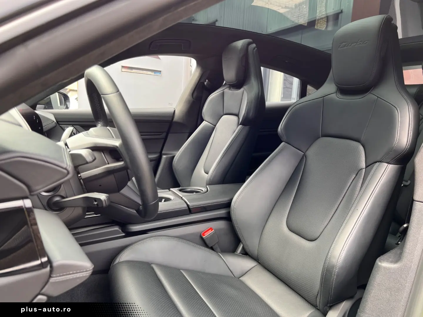 PORSCHE Taycan Turbo · Burmester · Hinterachs · Inno ·