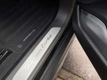 PORSCHE Taycan Turbo · Burmester · Hinterachs · Inno ·
