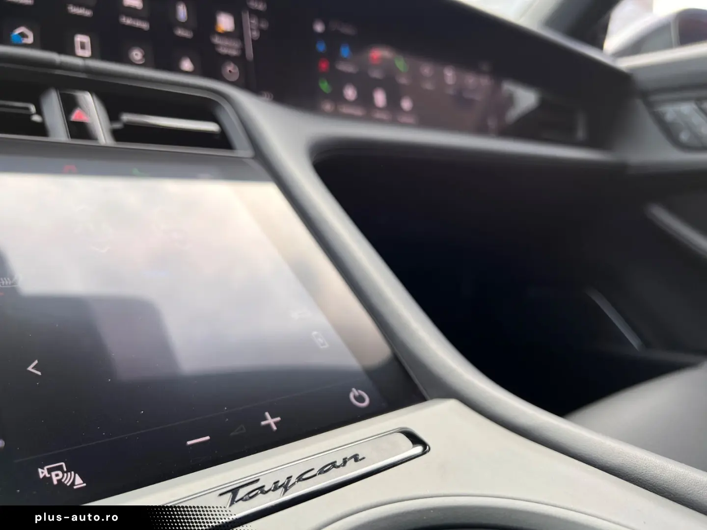 PORSCHE Taycan Turbo · Burmester · Hinterachs · Inno ·