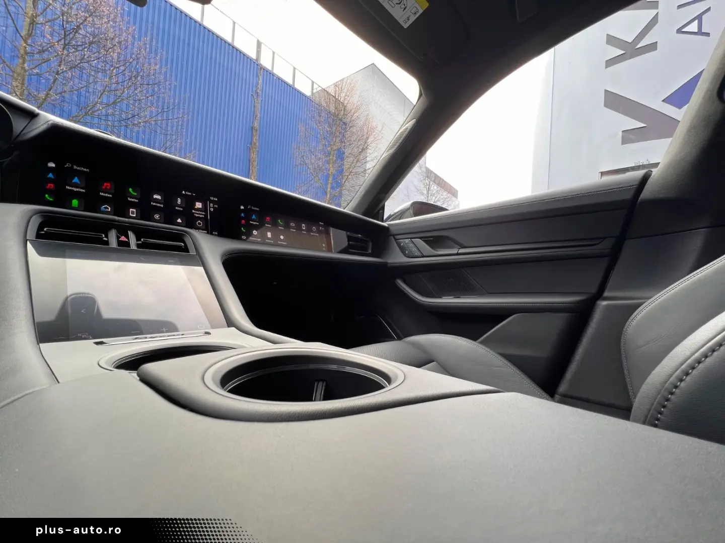 PORSCHE Taycan Turbo · Burmester · Hinterachs · Inno ·