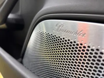 PORSCHE Taycan Turbo · Burmester · Hinterachs · Inno ·