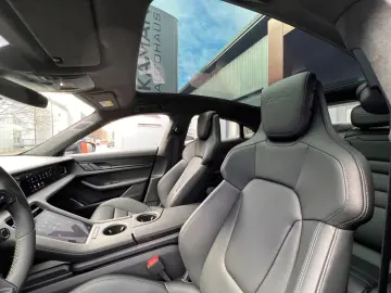 PORSCHE Taycan Turbo · Burmester · Hinterachs · Inno ·