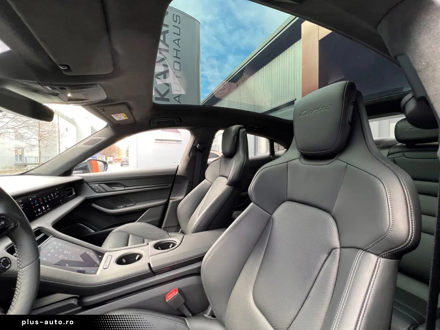 PORSCHE Taycan Turbo · Burmester · Hinterachs · Inno ·